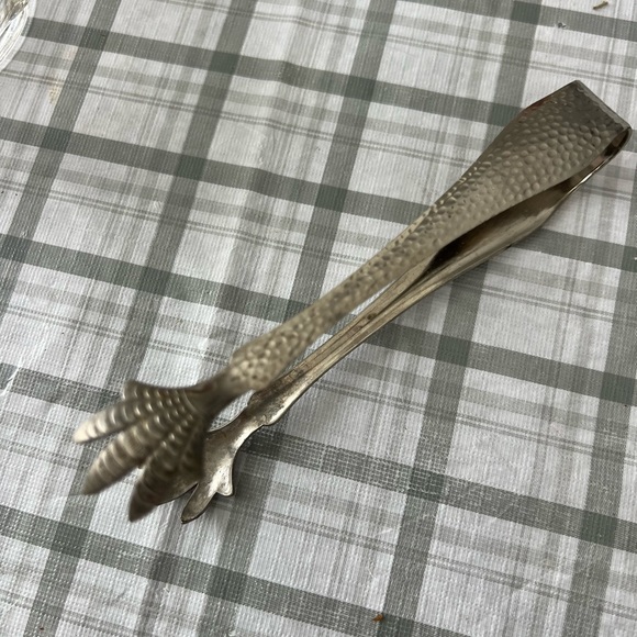 Vintage Clear Diamond Cut Glass Ice Bucket with Hammered Metal Handle and Tongs - Picture 5 of 12